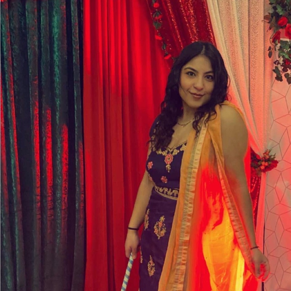 Meet your Posher, Sana